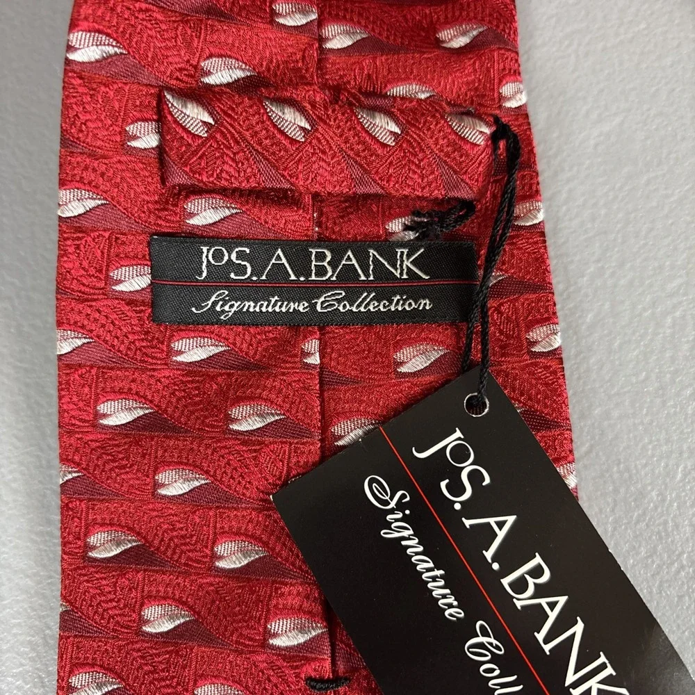 Jos.‎ A. Bank Signature Collection New Mens Neck Tie Silk 59